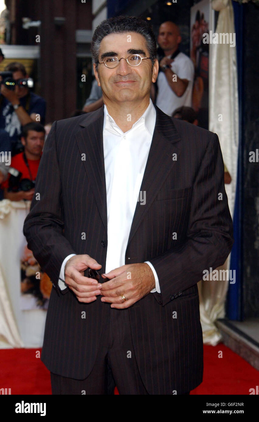 Eugene Levy arrivò all'Odeon Covent Garden a Shaftesbury Avenue di Londra, per la prima inglese di American Wedding, il terzo film americano di Pie. Foto Stock