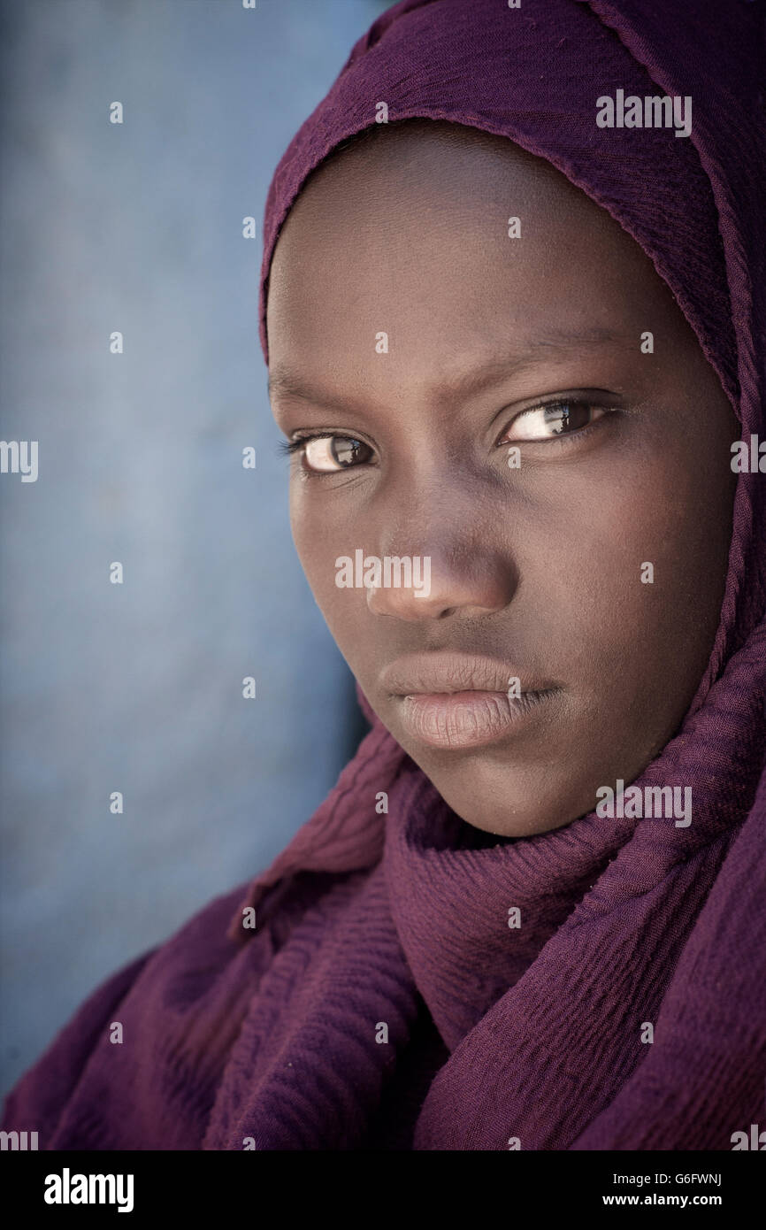 Ragazzina musulmana in un headcloth, Harar, Etiopia Foto Stock