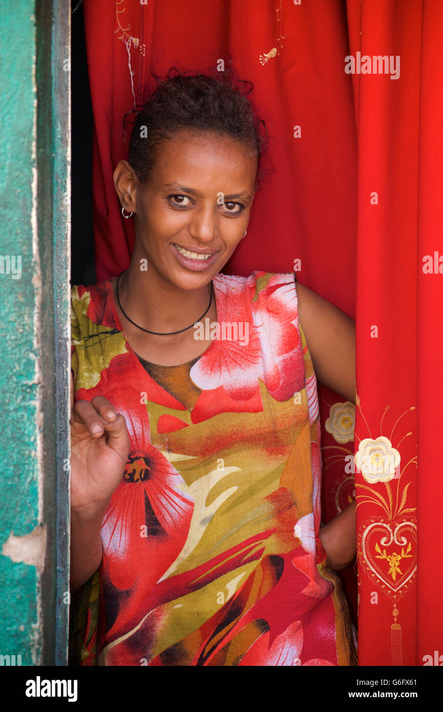 Ritratto di una donna etiope, Kulubi, Misraq Hararghe zona della regione di Oromia, Etiopia Foto Stock