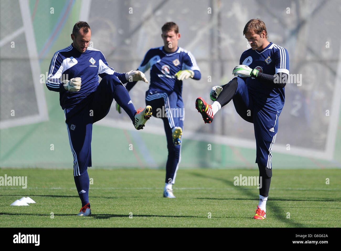 I guardiani dell'Irlanda del Nord Alan Mannus (a sinistra), Michael McGovern (centro) e Roy Carroll (a destra) durante una sessione di allenamento al Baku FC Training Ground, Baku, Azerbaigian. Foto Stock