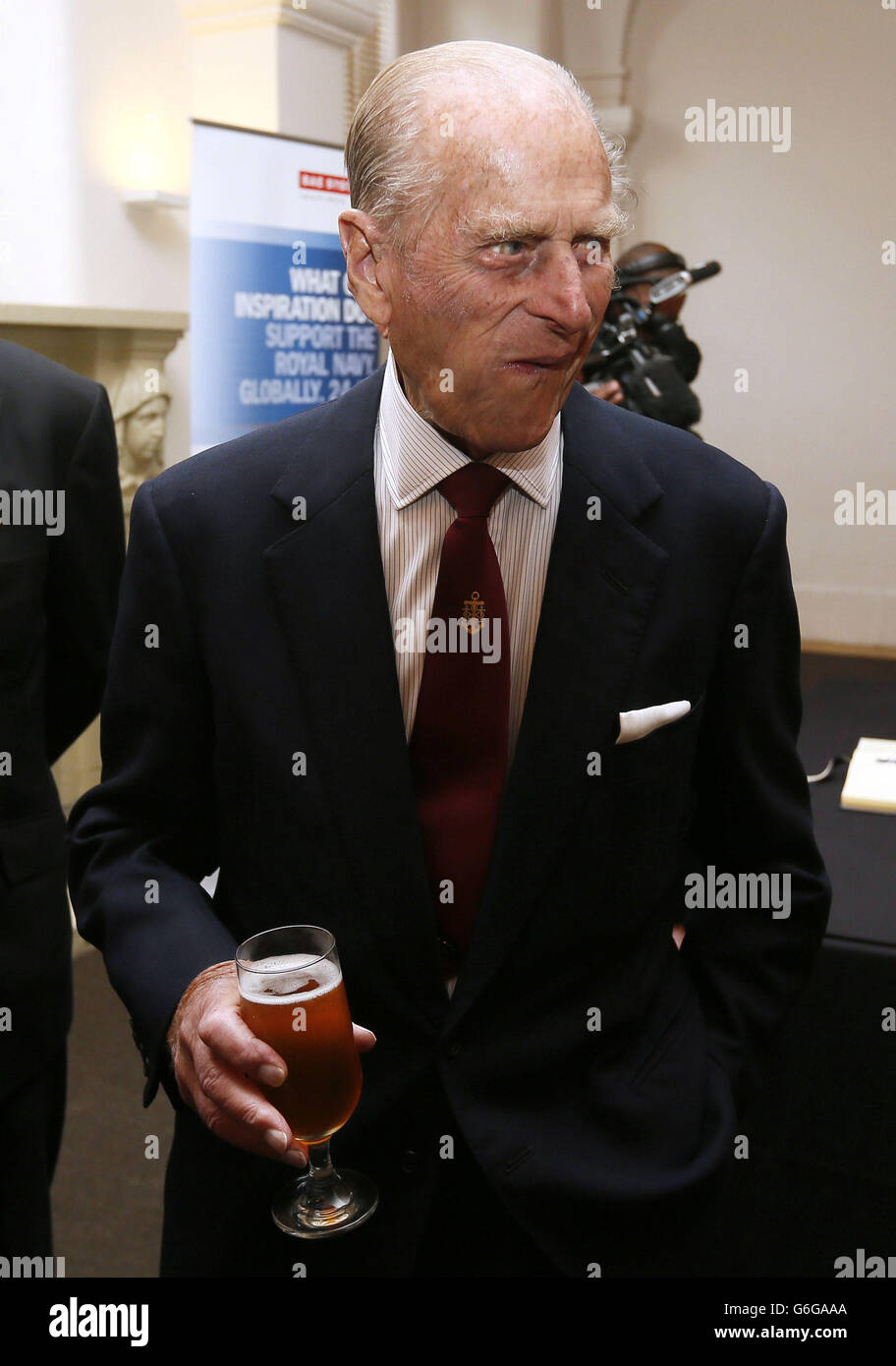 Il duca assiste la ridenominazione di cerimonia per nave Foto Stock