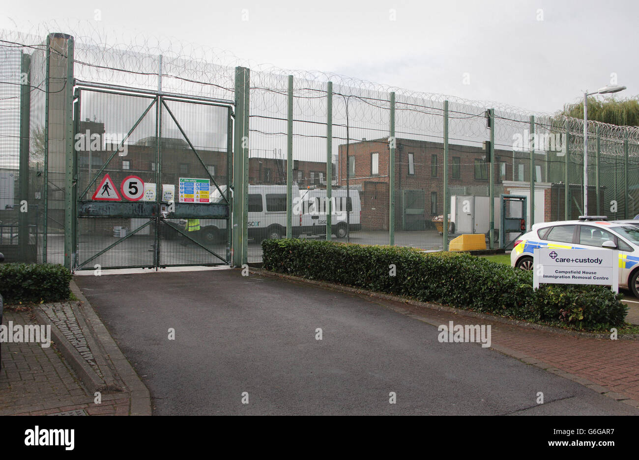 Campsfield centro di immigrazione fire Foto Stock