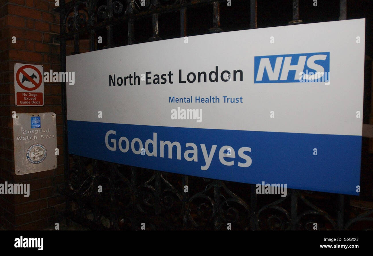 Il Goodmayes Hospital di Ilford, Essex, dove si riferisce che l'ex campione mondiale di pugilato pesi massimi Frank Bruno è tenuto in base ai termini delle leggi sulla salute mentale. Ufficiali di polizia hanno assistito nel rimuovere il padre di tre dalla sua casa vicino Brentwood, Essex, una fonte ha detto ieri notte. È stato trasferito nella cura di un NHS locale di salute mentale fiducia. La polizia di Essex avrebbe solo detto: 'Abbiamo assistito gli equipaggi di ambulanza per rimuovere un paziente da un indirizzo vicino a Brentwood.' La fonte ha aggiunto: "Il paziente è Frank Bruno. Mi risulta che sia stato sezionato". Il 41-year-old Foto Stock