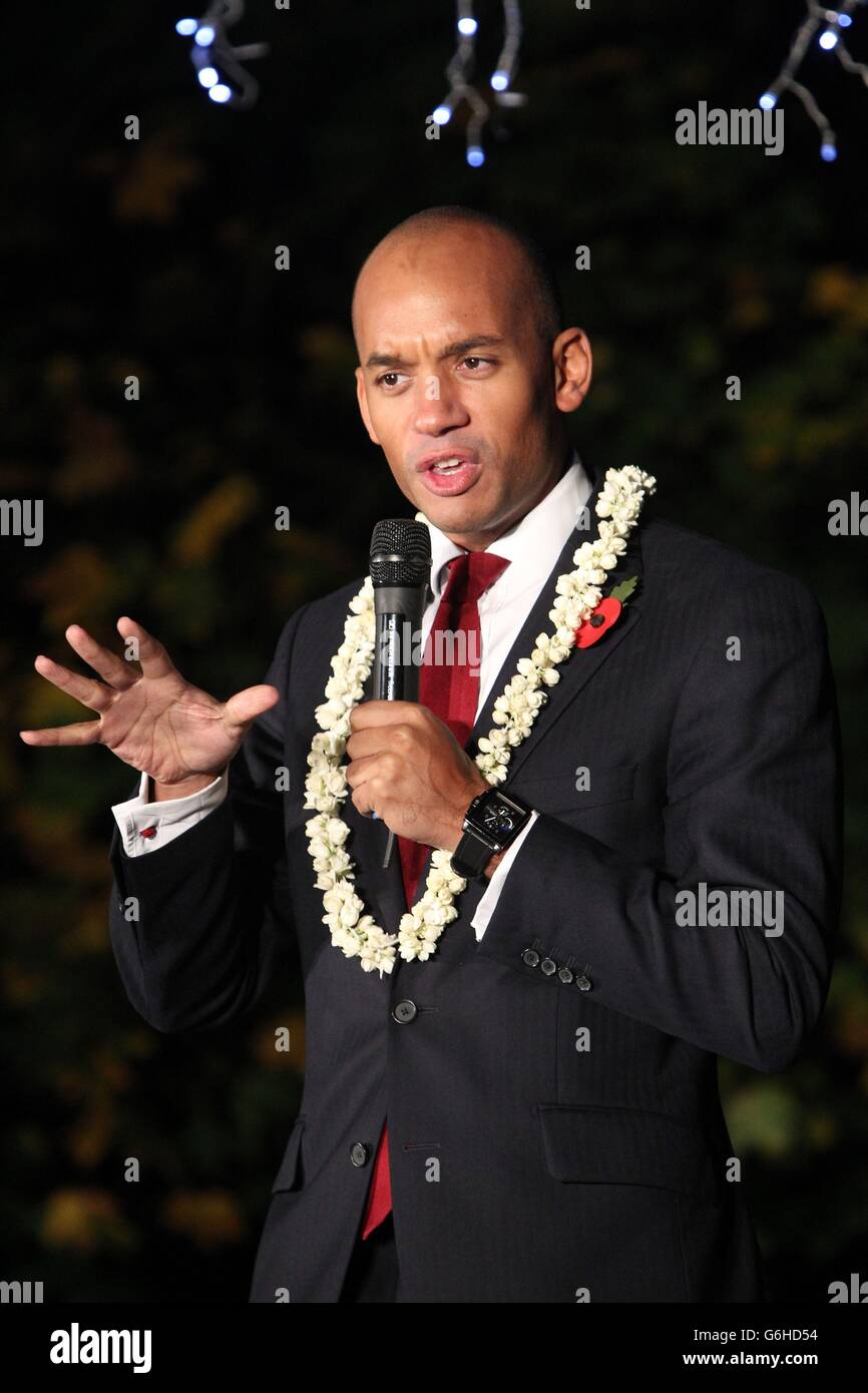 Membro del Parlamento per Streatham Chuka Umunna parla alle celebrazioni del Diwali a Bhaktivedanta Manor, vicino a Watford. Foto Stock