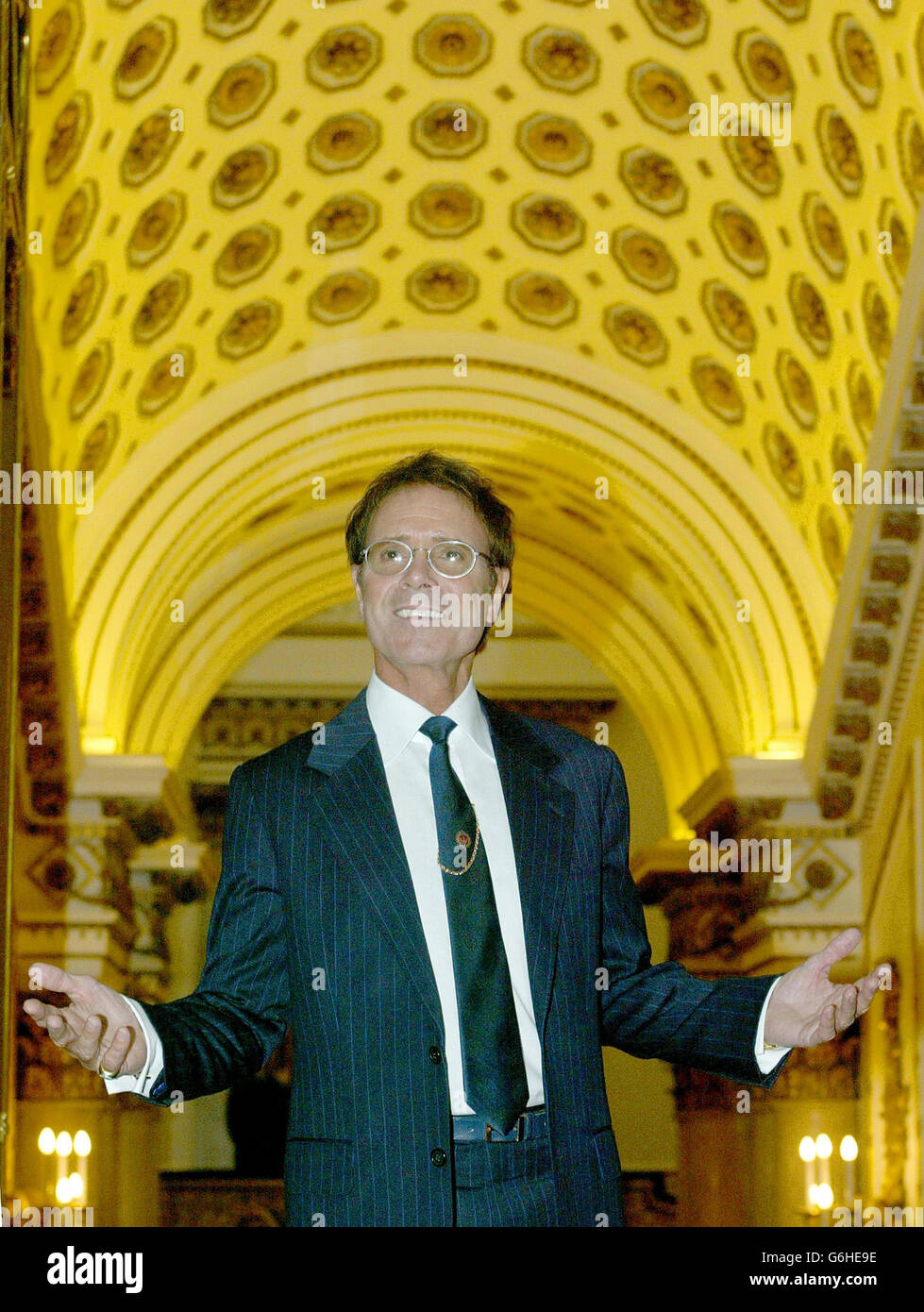 Cliff Richard vita britannica reception Foto Stock