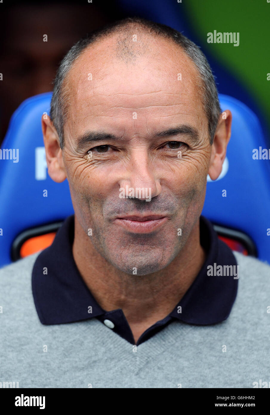 Calcio - amichevole - lettura v Oman - Stadio Madejski. Capo Coach dell'Oman Paul le Guen Foto Stock