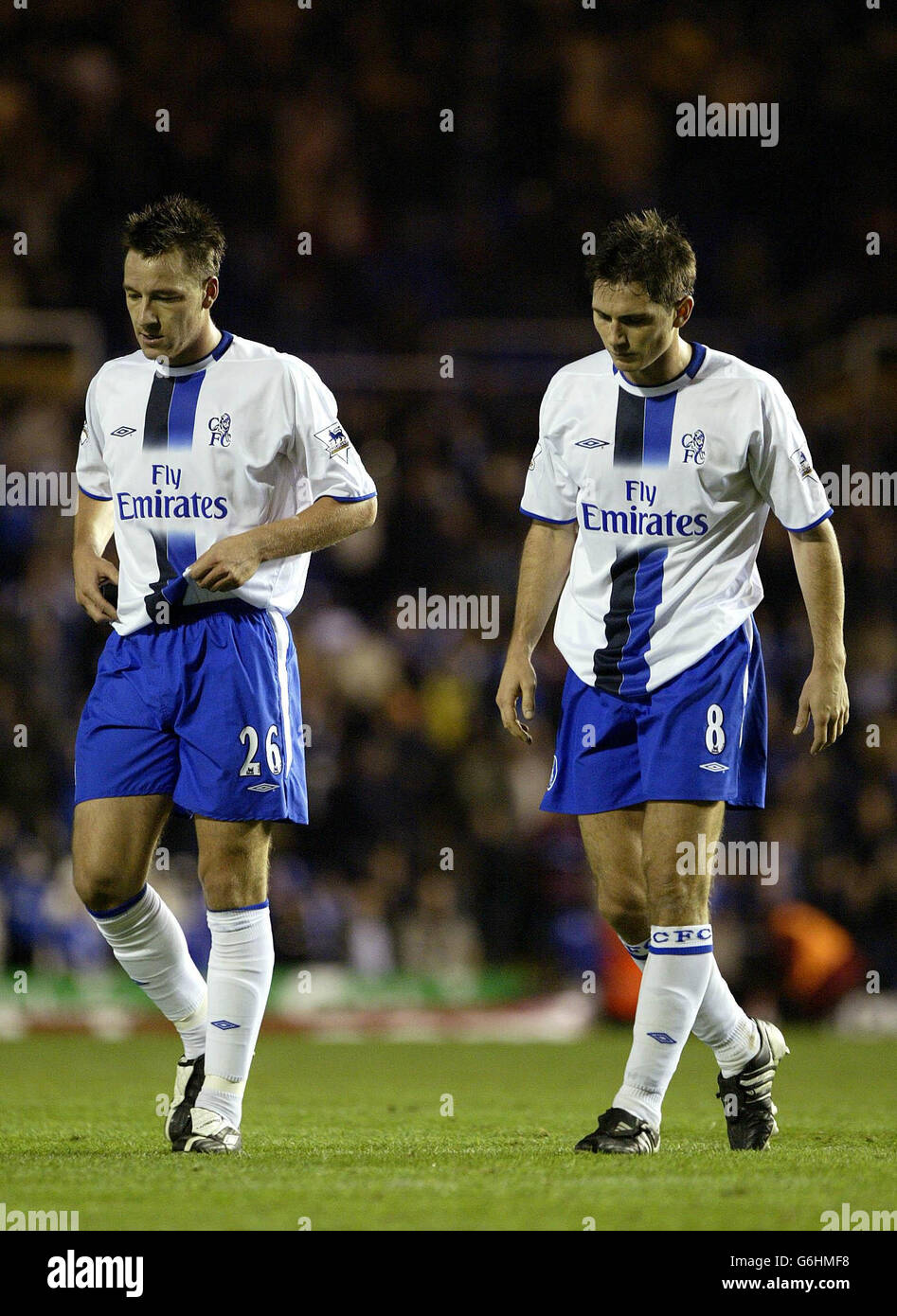 La coppia di Chelsea John Terry (a sinistra) e Frank Lampard camminano fuori dal campo di St Andrews dopo il loro 0-0 pareggio con Birmingham City, durante la loro partita di Premiership a St Andrew's, Birmingham. Foto Stock