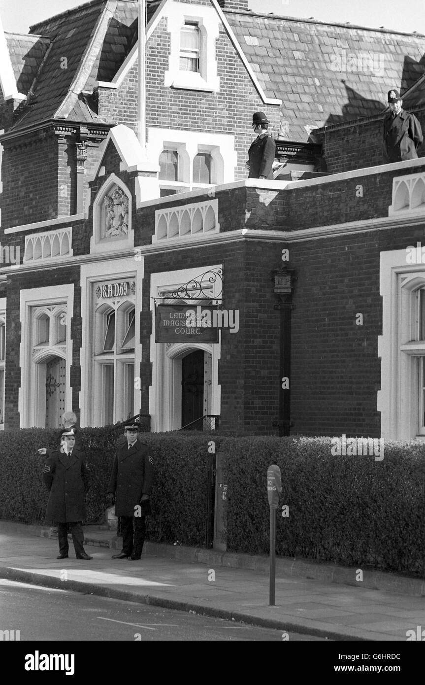 Lambeth Magistrates' Court, dove sono comparse 10 persone arrestate in relazione alle esplosioni di bomba londinesi. Foto Stock