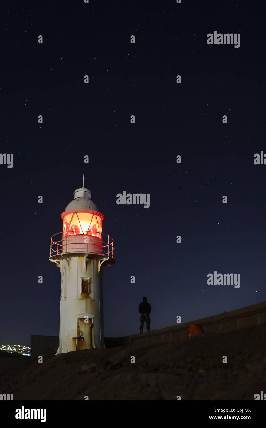 Il faro alla fine di Brixham frangiflutti, South Devon Foto Stock
