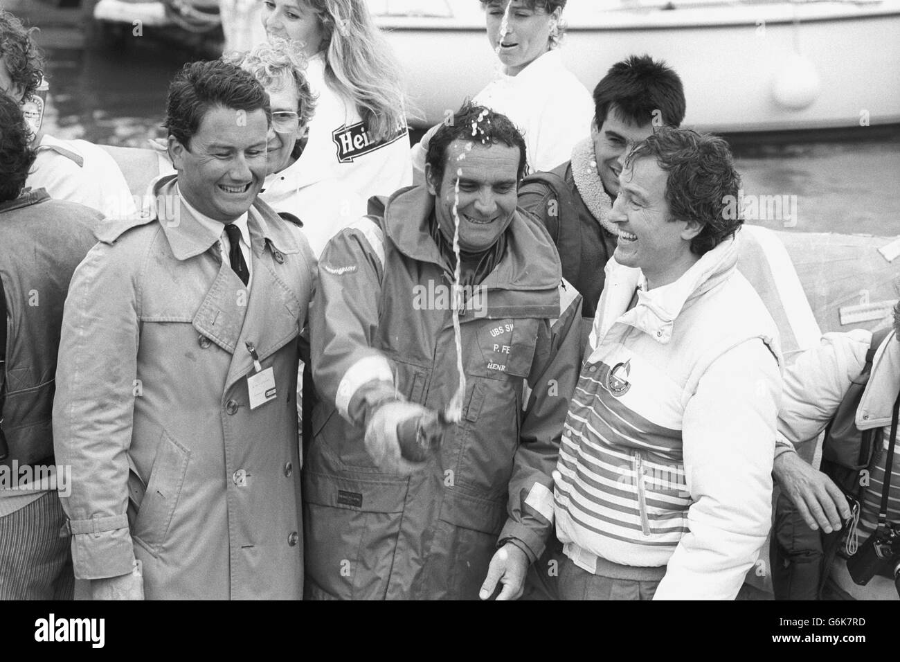 Vela - 1986 Whitbread Round the World Race - UBS Svizzera Skipper Pierre Fehlmann - Portsmouth Foto Stock