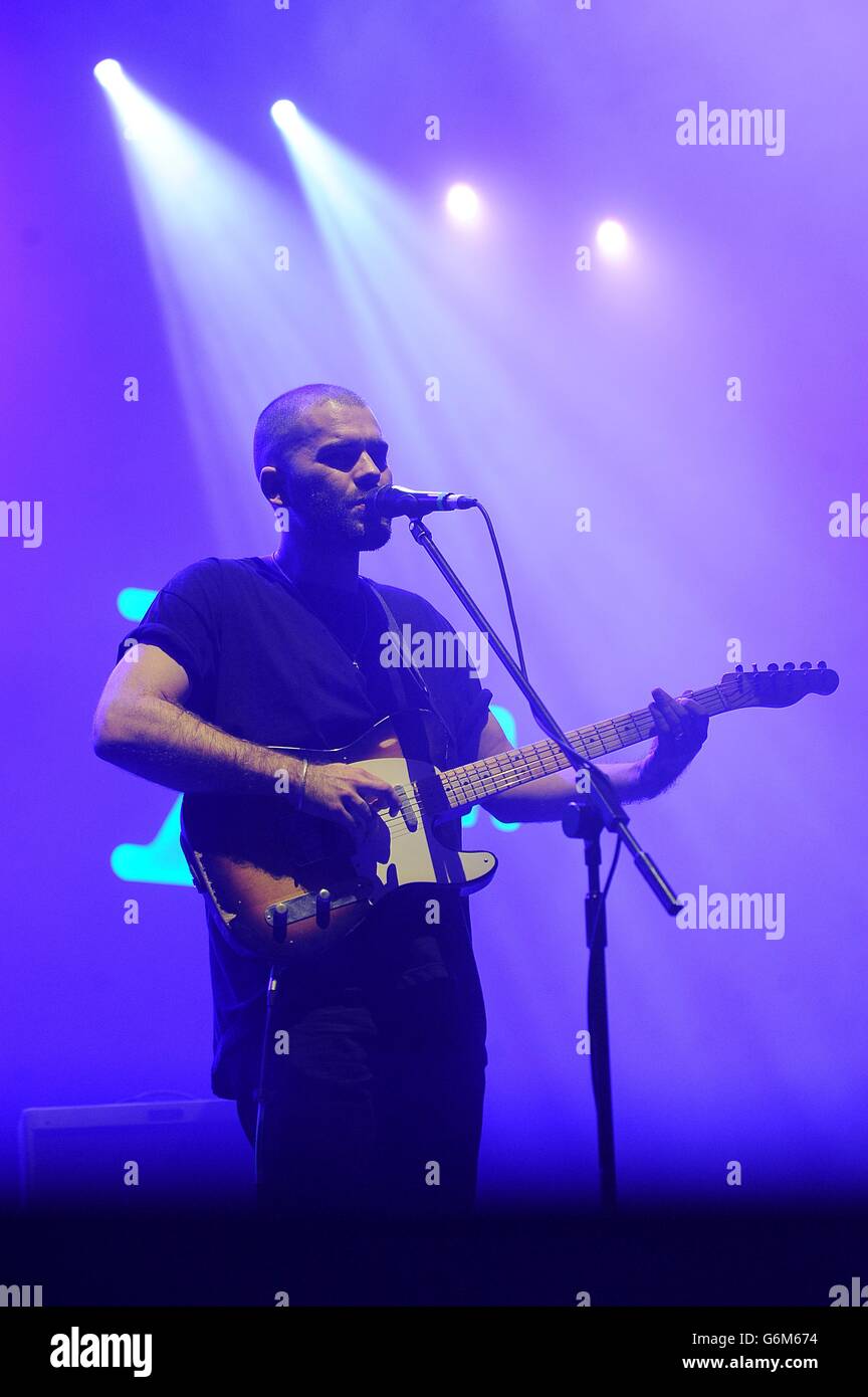 Josh Record si esibisce al Winter Wonderland 2013 di XFM, all'O2 Apollo Manchester. Foto Stock