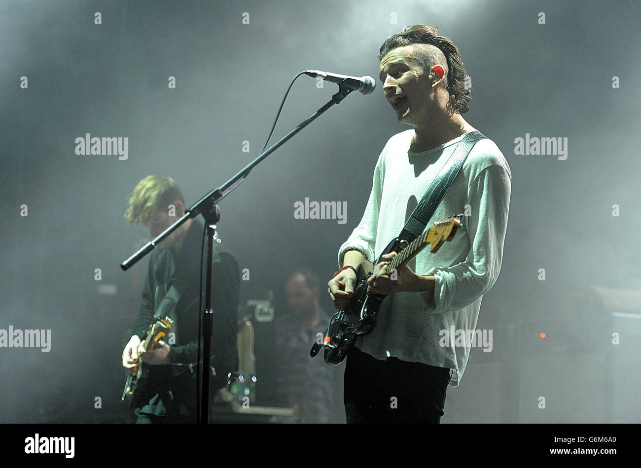 XFM Winter Wonderland - Manchester. Matthew Healy del 1975 si esibisce al Winter Wonderland 2013 della XFM, all'O2 Apollo Manchester. Foto Stock