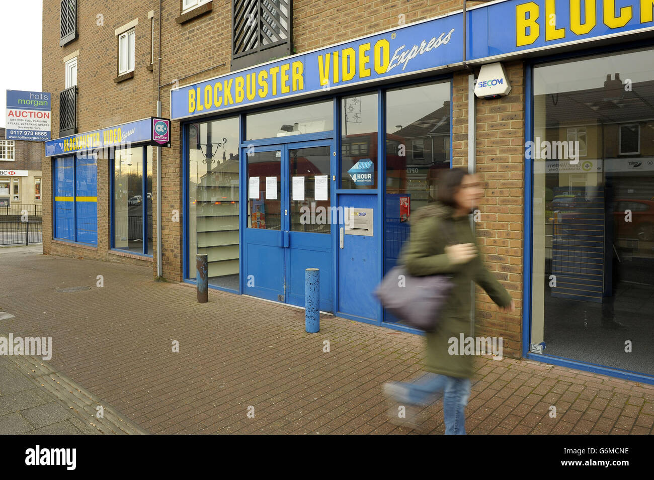 Un negozio Blockbuster chiuso a Filton Bristol in quanto è stato annunciato che le catene rimanenti negozi chiuderanno entro giorni dopo che gli amministratori non sono stati in grado di trovare un acquirente per la catena di noleggio e DVD. Foto Stock