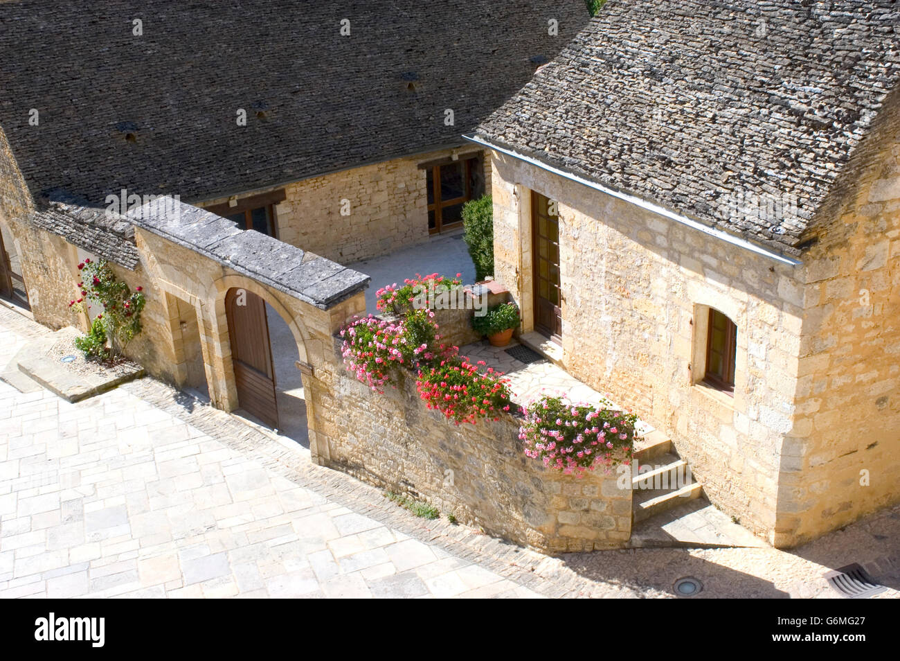 Saint-Amand-de-Coly è un villaggio turistico situato nel Perigord francesi nella Dordogne Foto Stock