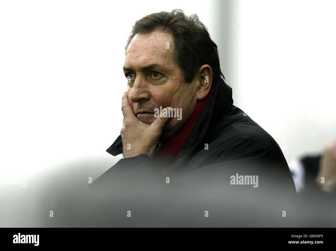 Il manager di Liverpool Gerard Houllier durante la terza partita della fa Cup contro Yeovil Town a Huish Park, Yeovil. Punteggio finale 2-0 a Liverpool. Foto Stock