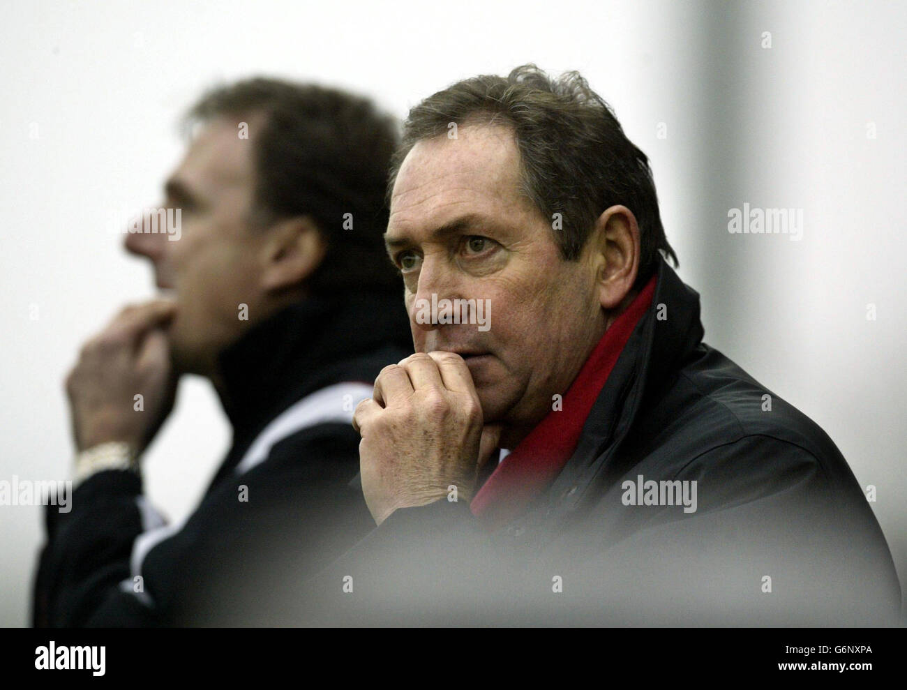 Il manager di Liverpool Gerard Houllier durante la terza partita della fa Cup contro Yeovil Town a Huish Park, Yeovil. Punteggio finale 2-0 a Liverpool. Foto Stock