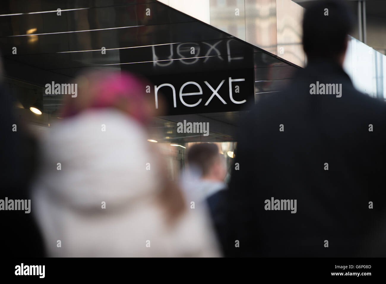 Un negozio successivo su Oxford Street nel centro di Londra. Foto Stock