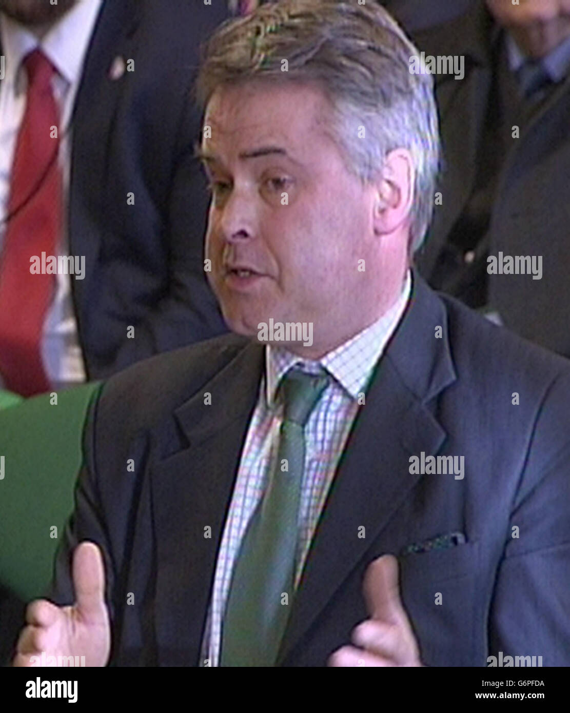 Il conservatore Tim Loughton fornisce prove al comitato dei privilegi della Camera dei Comuni di Londra. Foto Stock