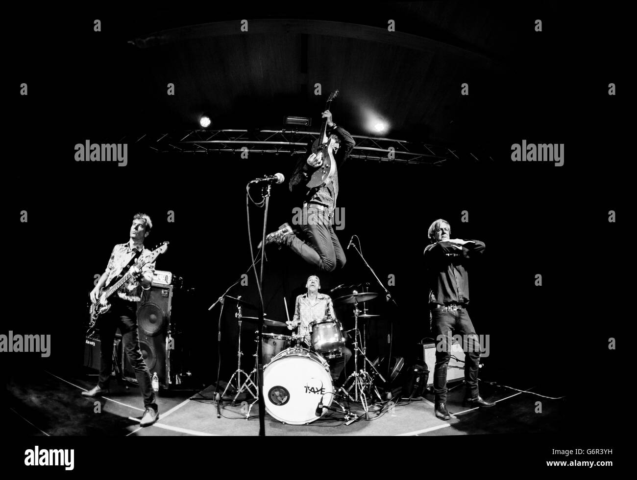 Rovereto, Italia - 11 maggio 2016. La American garage band i Fleshtones si esibisce dal vivo a SmartLab. Foto Stock