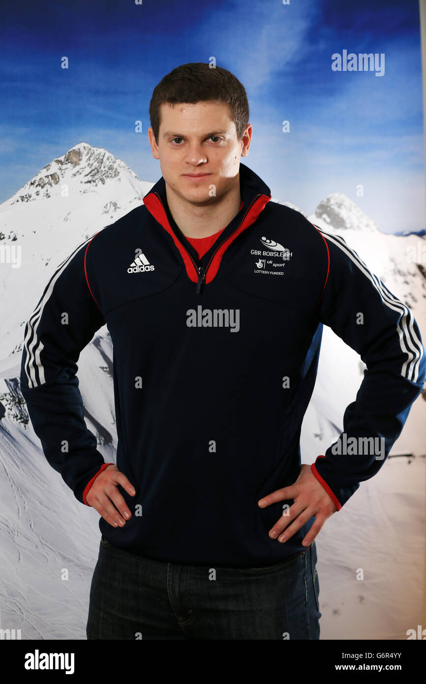 Craig Pickering, membro del team di Bobsleigh della Gran Bretagna, durante la sessione di kitting out presso l'adidas Center di Stockport. PREMERE ASSOCIAZIONE foto. Data di emissione: Mercoledì 22 gennaio 2014. Il driver della GB2 Lamin Deen sarà spinto da John Baines, ben Simons e Craig Pickering, che ha rappresentato anche la Gran Bretagna ai Giochi estivi di Pechino 2008 nel relè 4x100m. Vedi PA Story SPORT Britain. Il credito fotografico deve essere: Nick Potts/PA Wire Foto Stock