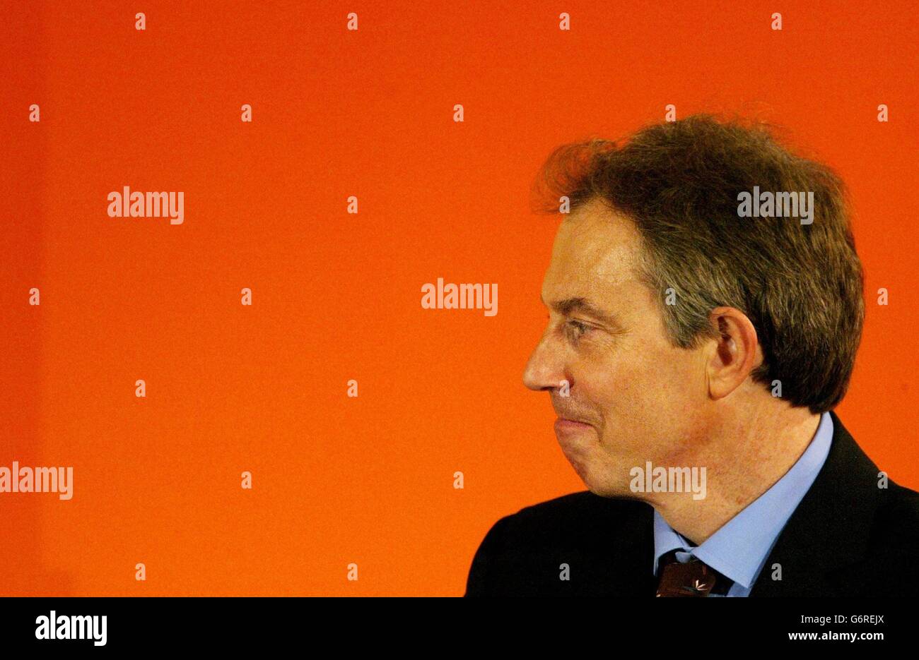 Il primo ministro Tony Blair si rivolge al secondo giorno del Guardian Public Services Summit presso l'hotel Grove, Chandler's Cross, Hertfordshire, dove si è concentrato sulla prossima fase di riforme del servizio pubblico da parte del governo. Foto Stock