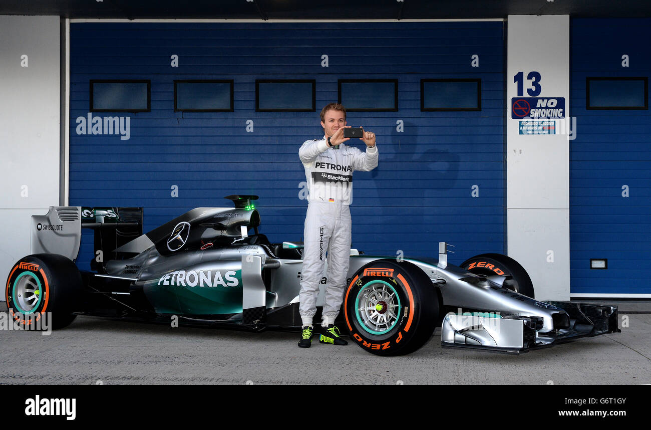 Il pilota Mercedes Nico Rosberg durante i test di Formula uno 2014 al circuito di Jerez, Spagna. Foto Stock