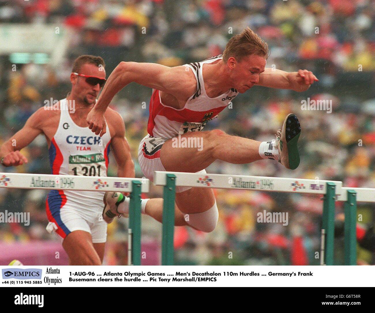 I Giochi olimpici di Atlanta .... Uomini Decathalon 110m Ostacoli Foto Stock