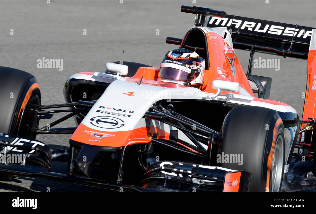 Il pilota marussia Max Chilton, durante i test di Formula uno 2014 al circuito di Jerez, Spagna. Foto Stock