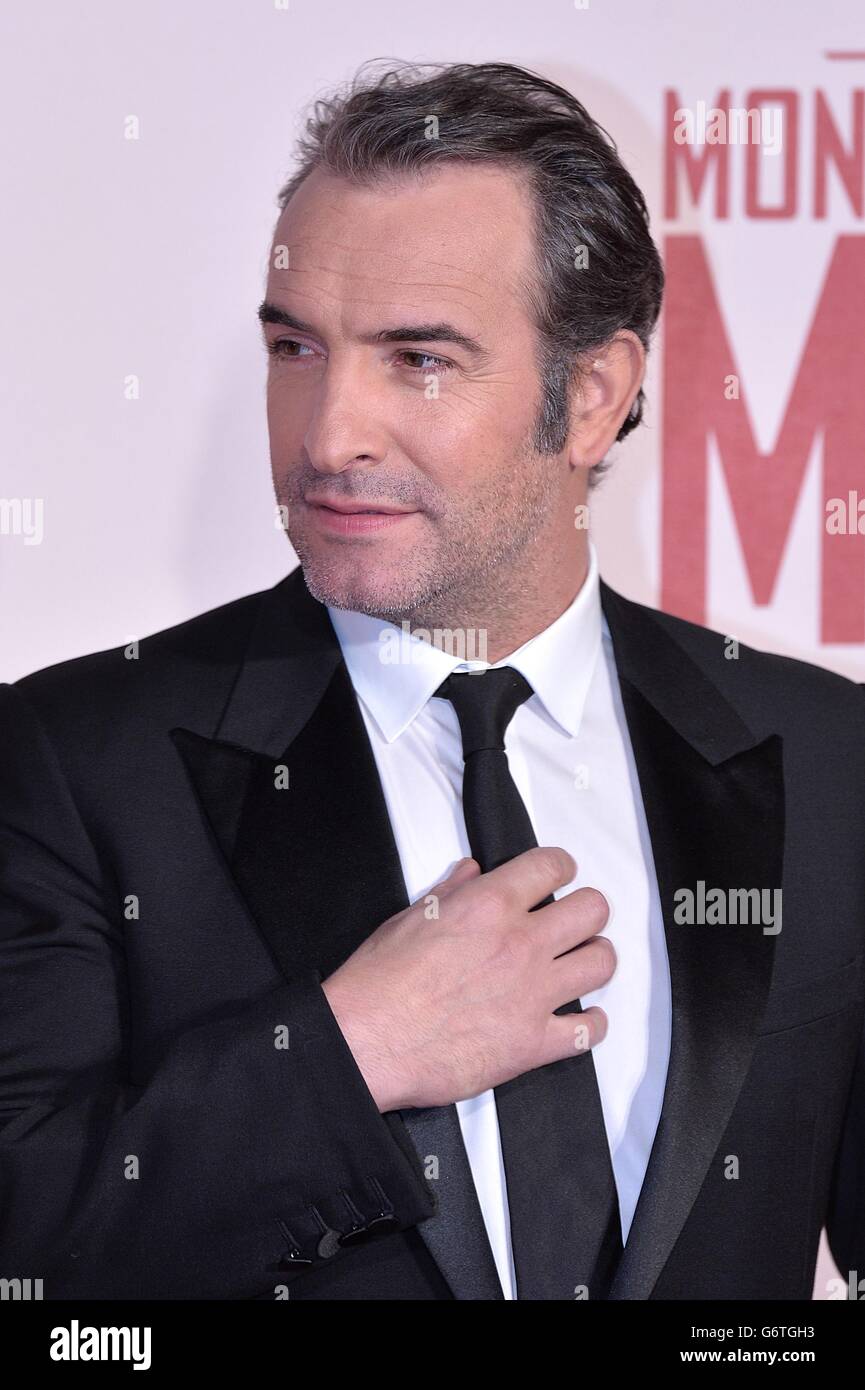 Jean Dujardin arrivo per la prima britannica dei Monuments Men, presso la piazza Odeon Leicester, Londra. Foto Stock