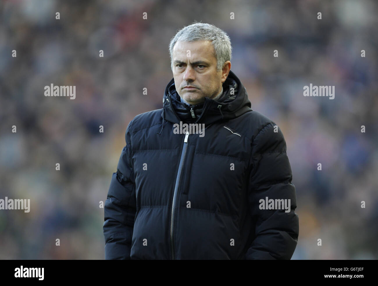 Calcio - Barclays Premier League - Hull City v Chelsea - KC Stadium. Il direttore del Chelsea Jose Mourinho è sulla linea di contatto Foto Stock