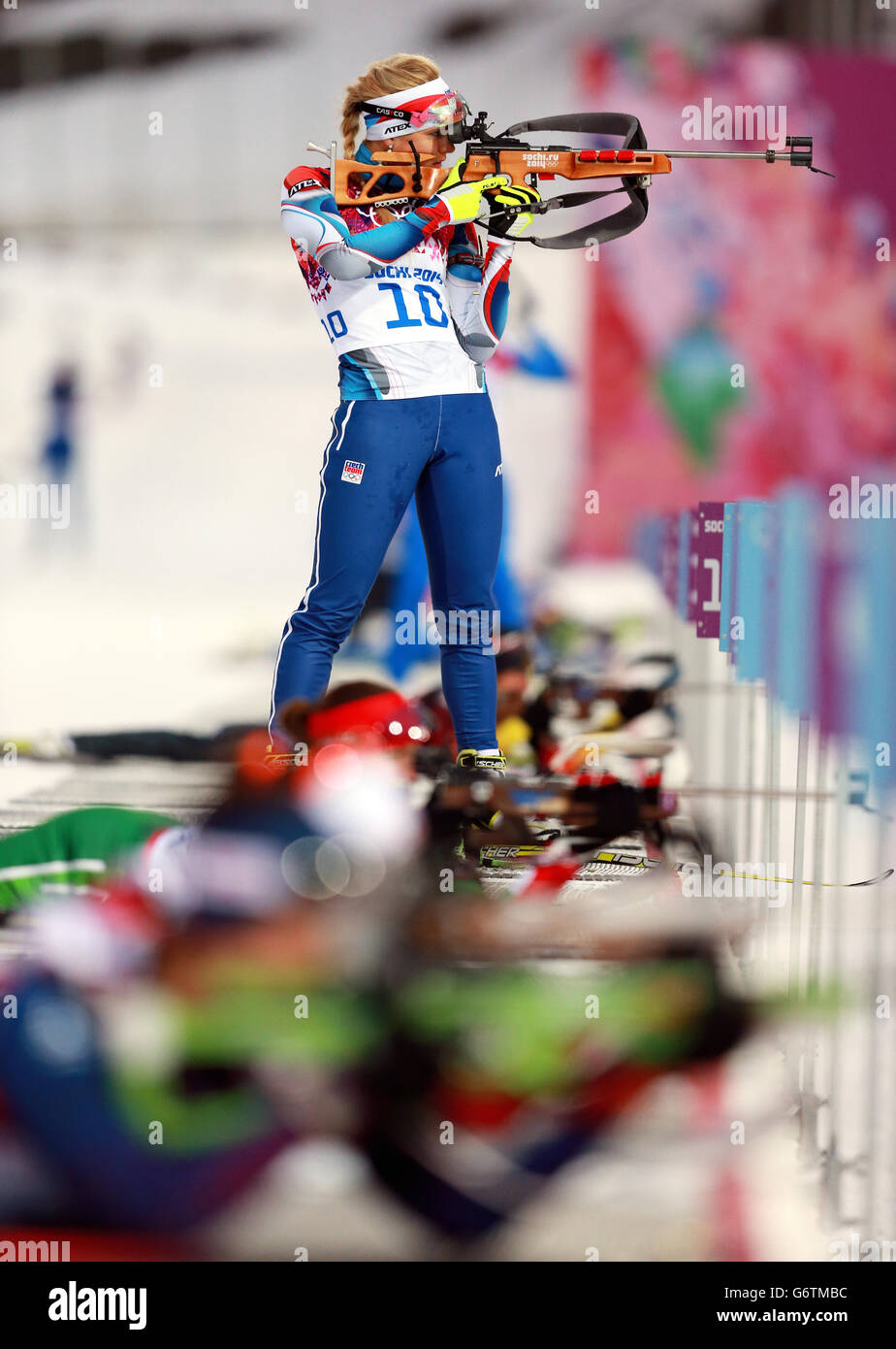 Giochi olimpici invernali di Sochi - giorno 10. Gabriela Soukalova della Repubblica Ceca nel Biathlon di partenza della Messa delle Donne di 12,5 km Foto Stock