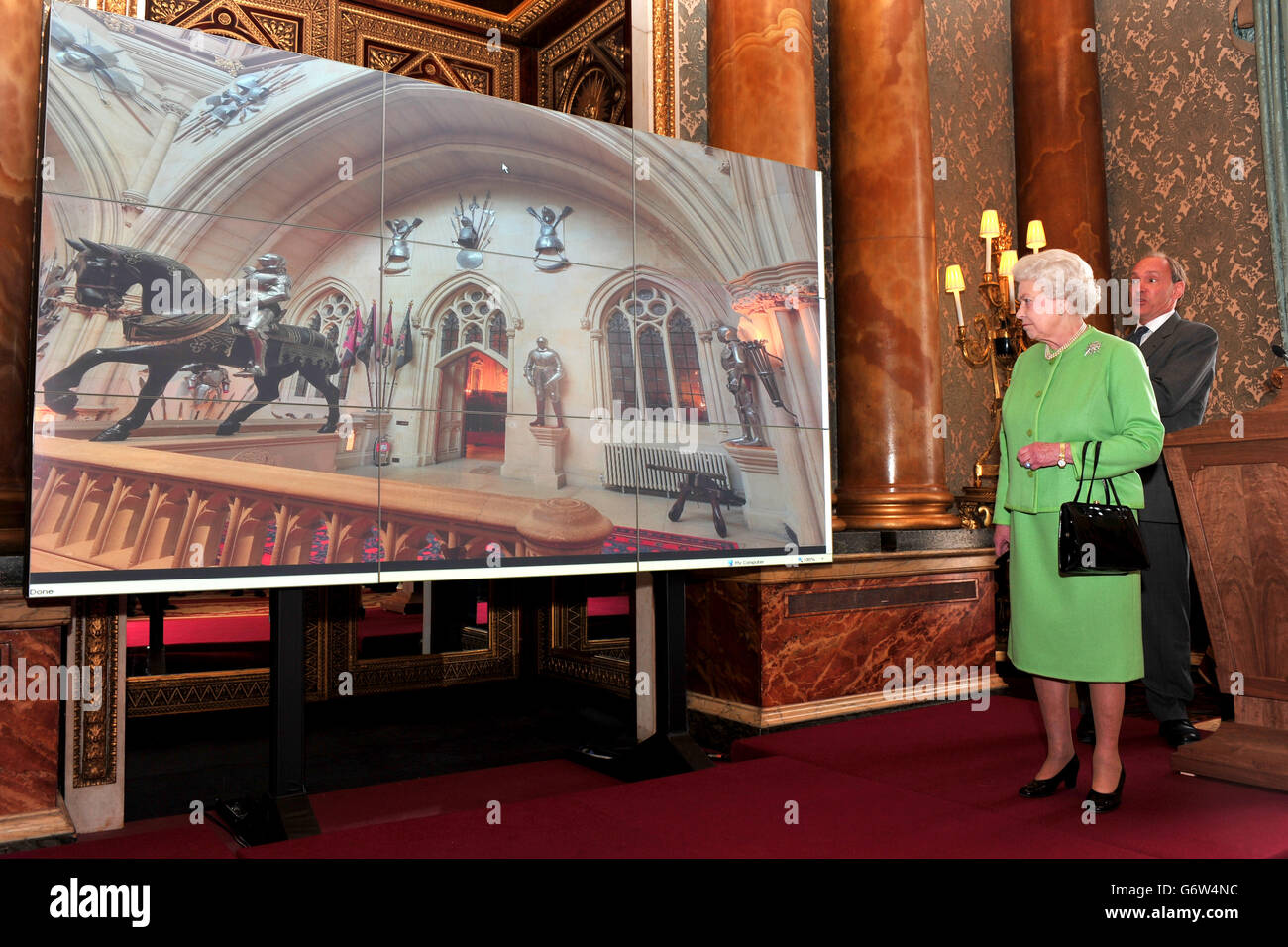 Royalty - Regina lancia il nuovo sito Web di Royal - Buckingham Palace Foto Stock