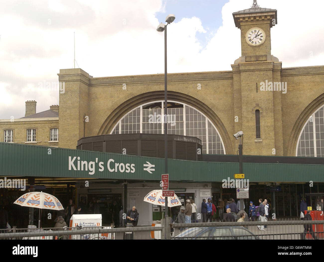 Trasporti - La stazione di Kings Cross - Londra - 2004 Foto Stock