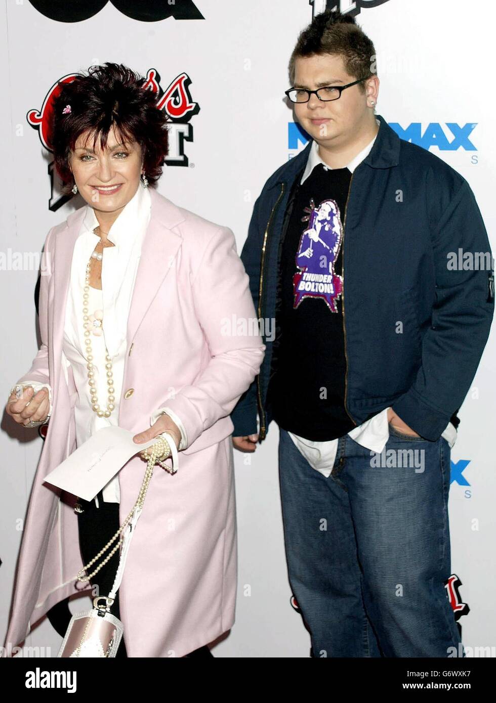 Sharon Osbourne e suo figlio Jack arrivano per la prima di 'Kill Bill Vol. 2' al Cinerama Dome di Arclight a Los Angeles. Foto Stock