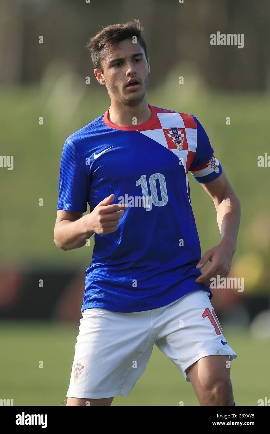 Calcio - Under 18 - Inghilterra / Croazia - St George's Park. Ante Roguljic, Croazia Foto Stock