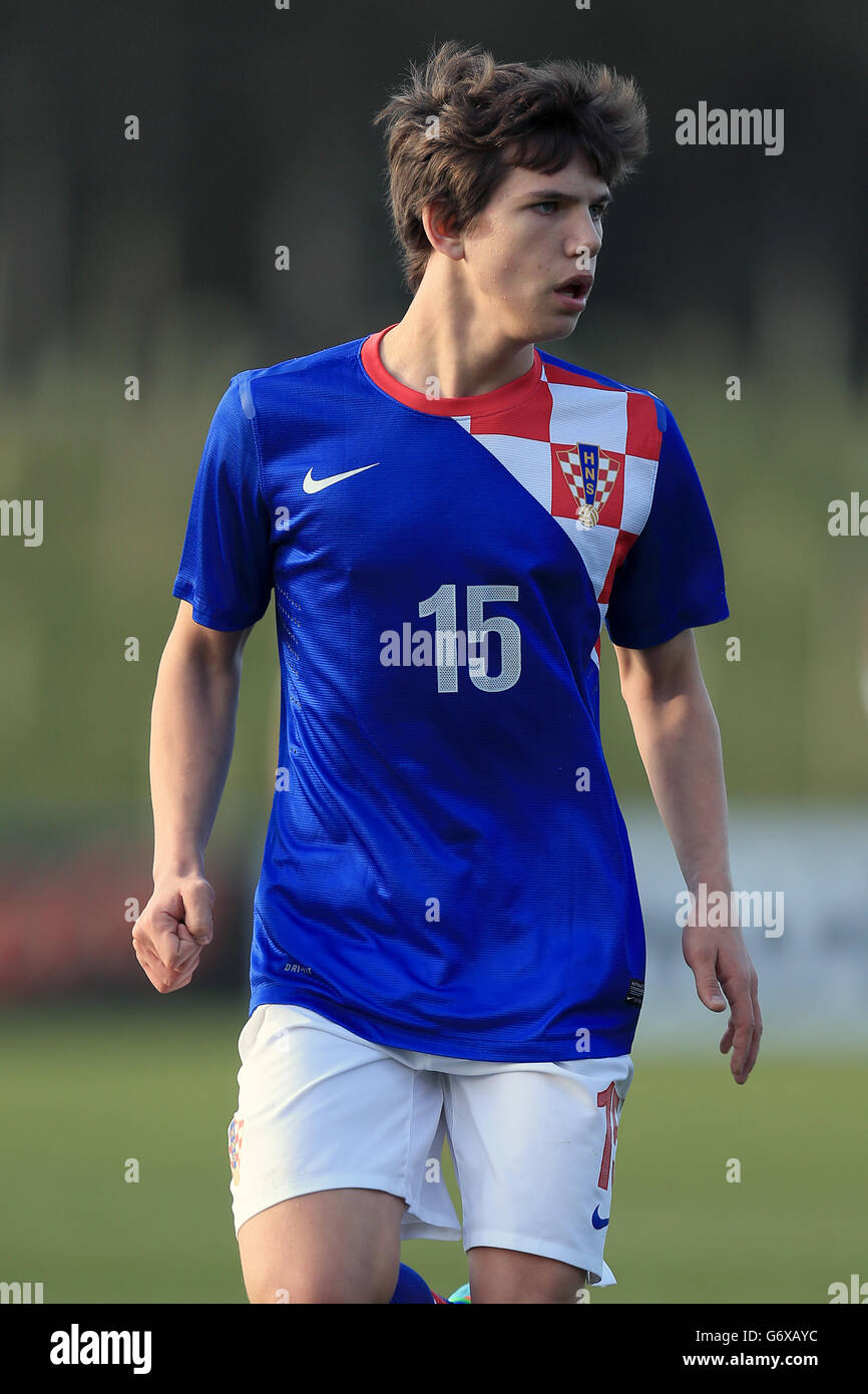 Calcio - Under 18 - Inghilterra / Croazia - St George's Park. Ante Coric, Croazia Foto Stock