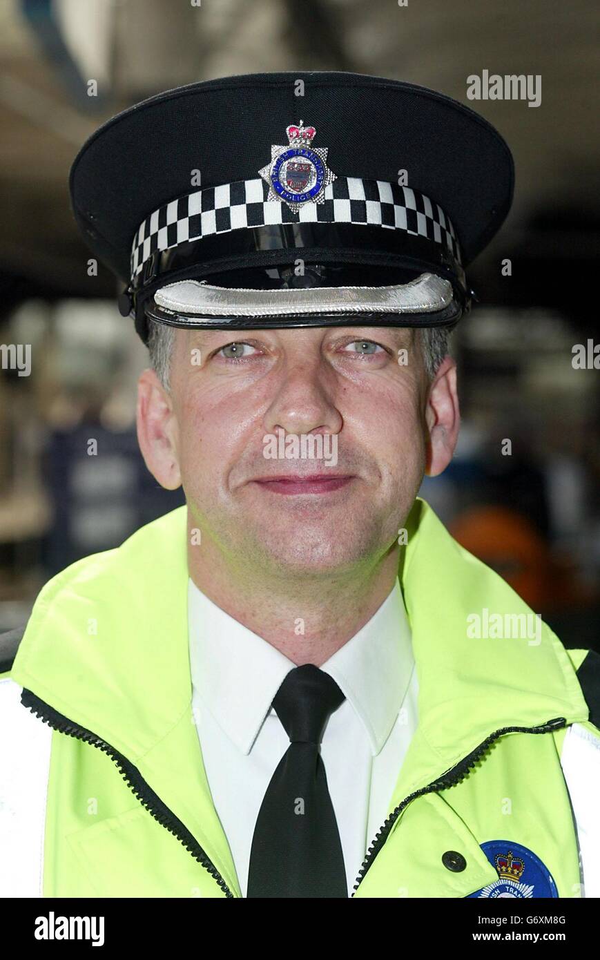 Suppl. Andy Ball della British Transport Police, durante una conferenza stampa a Paddington Station, dopo che gli ostacoli sono stati trovati sulle piste. Un treno si è abbattuto in 8 piedi di recinzione in acciaio, che ha trascinato lungo la pista, strappando fuori le attrezzature di sicurezza di allarme precoce usate per avvisare i treni di pericolo. Foto Stock