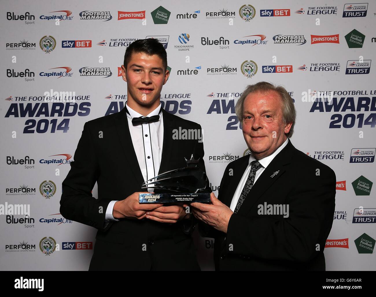 Calcio - la Lega di Calcio Awards 2014 - la Birreria - Londra. Premio League 2 Gordon Taylor, Chief Executive della PFA, ai Football League Awards 2014 Foto Stock