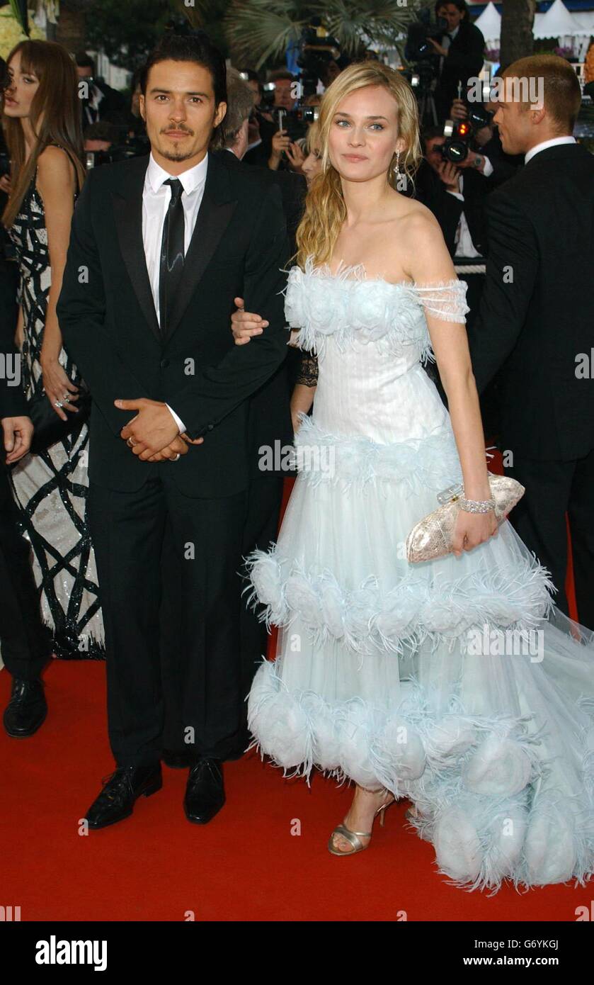 Le star del film Orlando Bloom e Diane Kruger arrivano per la prima di Troy, al Palais de Festival durante il 57° Festival di Cannes in Francia. Foto Stock