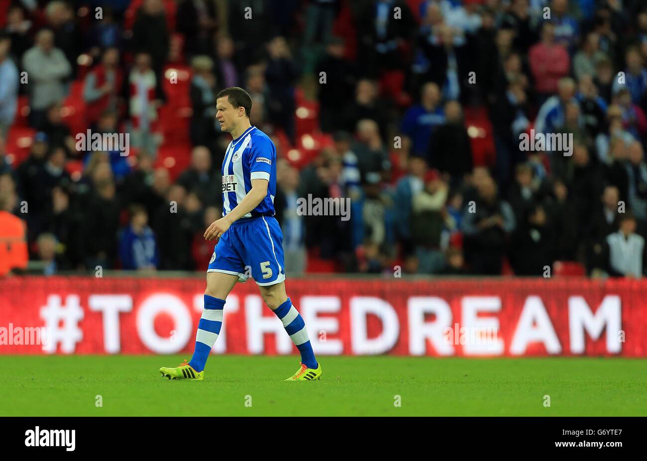 Calcio - fa Cup - Semifinale - Wigan Athletic / Arsenal - Stadio di Wembley. Gary Caldwell di Wigan Athletic appare abbattuto dopo aver perso la sua penalità Foto Stock