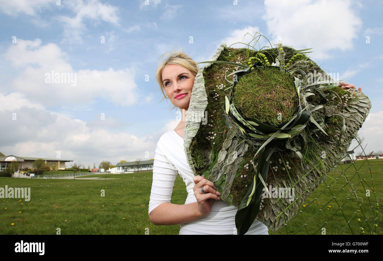 La più grande mostra di arte floreale al Great Yorkshire Showground, Harrogate. Foto Stock
