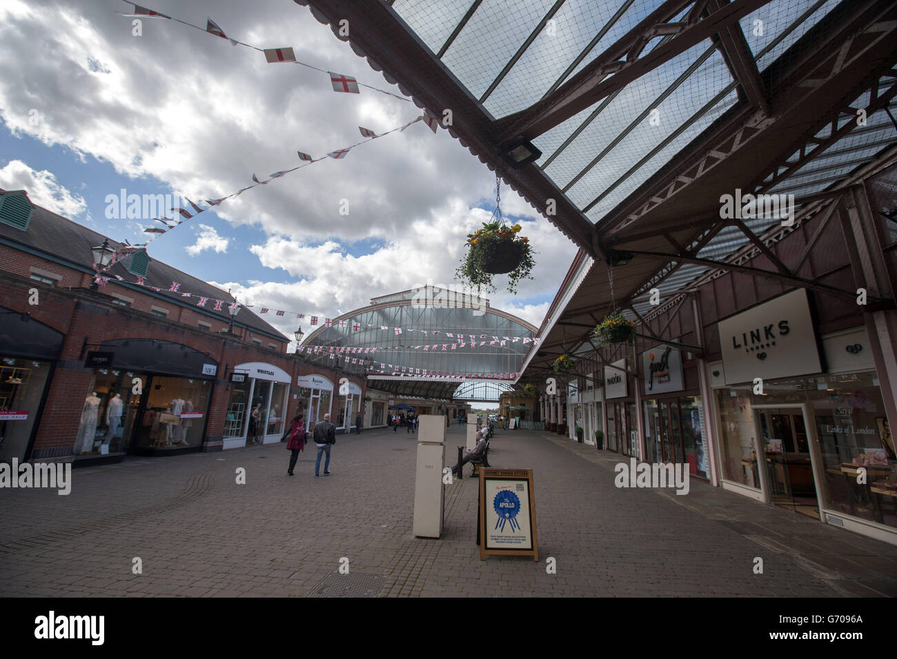 Immagine generale della galleria Windsor Royal Shopping a Windsor, Berkshire Foto Stock