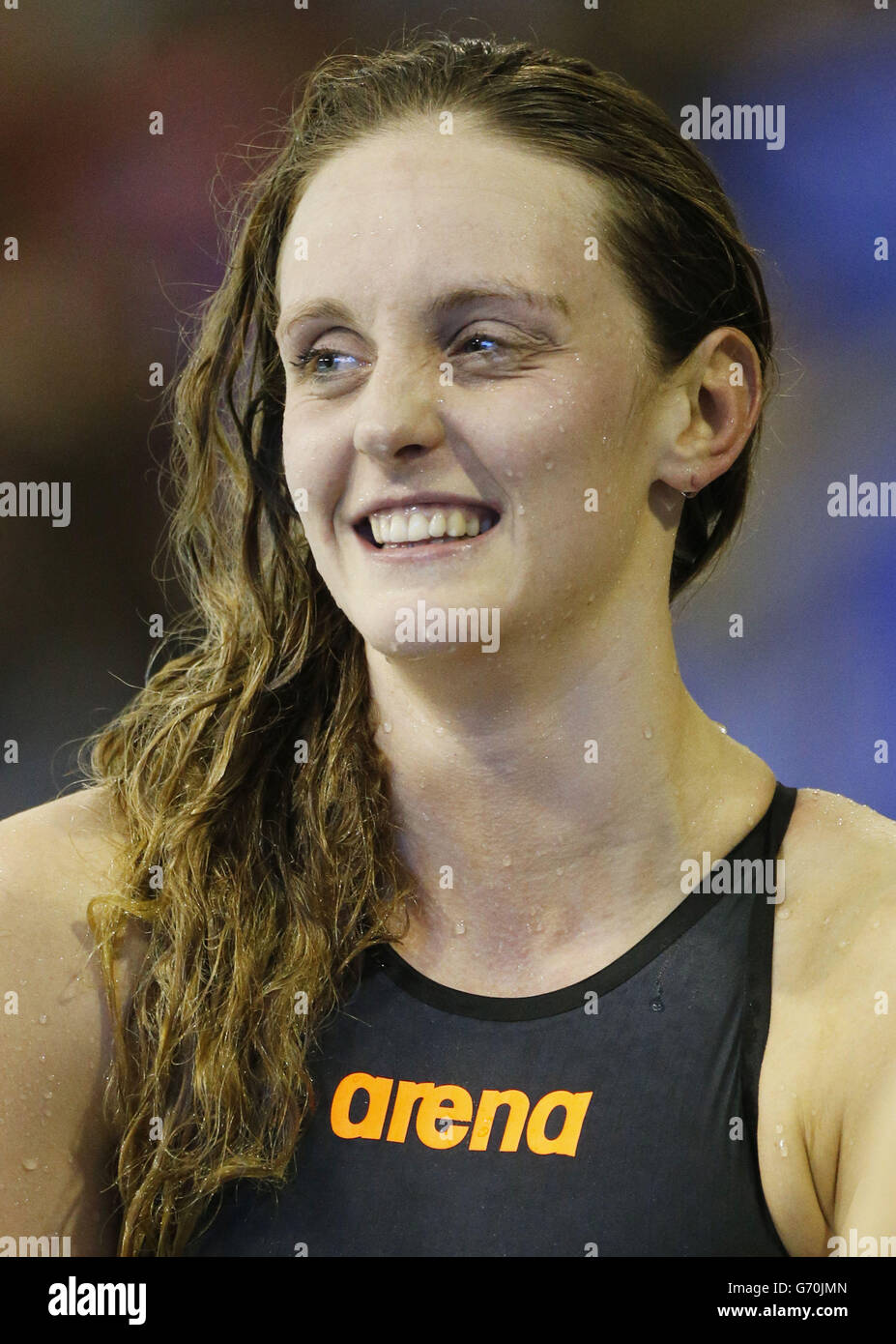 Francesca Halsall dopo aver vinto il Womens Open 50 m Butterfly, durante il British gas Swimming Championships 2014 al Tollcross International Swimming Centre, Glasgow. Foto Stock