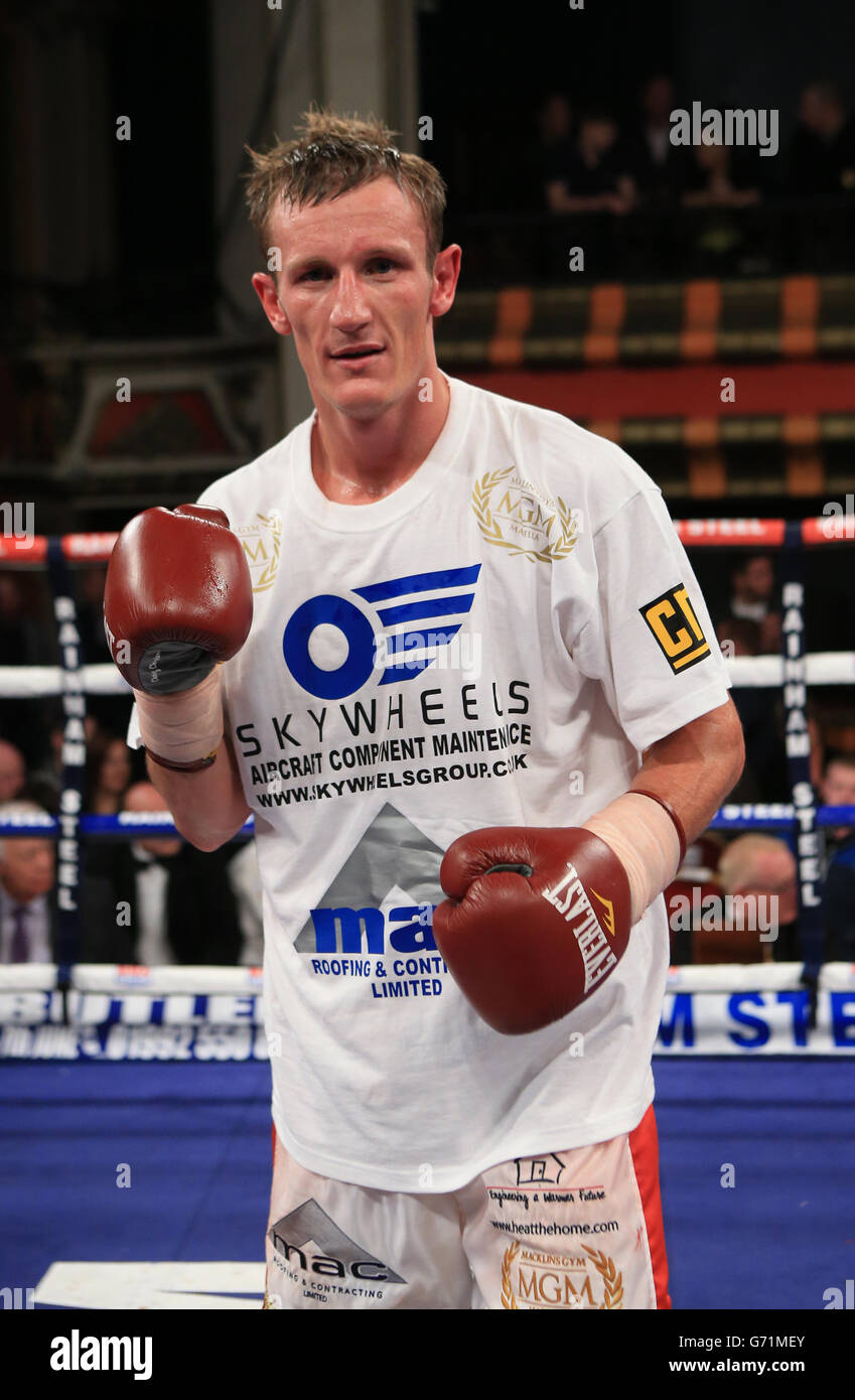 Thomas Stalker celebra la sua vittoria su Ryan Hardy durante la gara di pesi leggeri al Liverpool Olympia, Liverpool. PREMERE ASSOCIAZIONE foto. Data immagine: Sabato 10 maggio 2014. Guarda la storia della PA CHE INSCATOLA Liverpool. Il credito fotografico dovrebbe essere: Peter Byrne/PA Wire Foto Stock