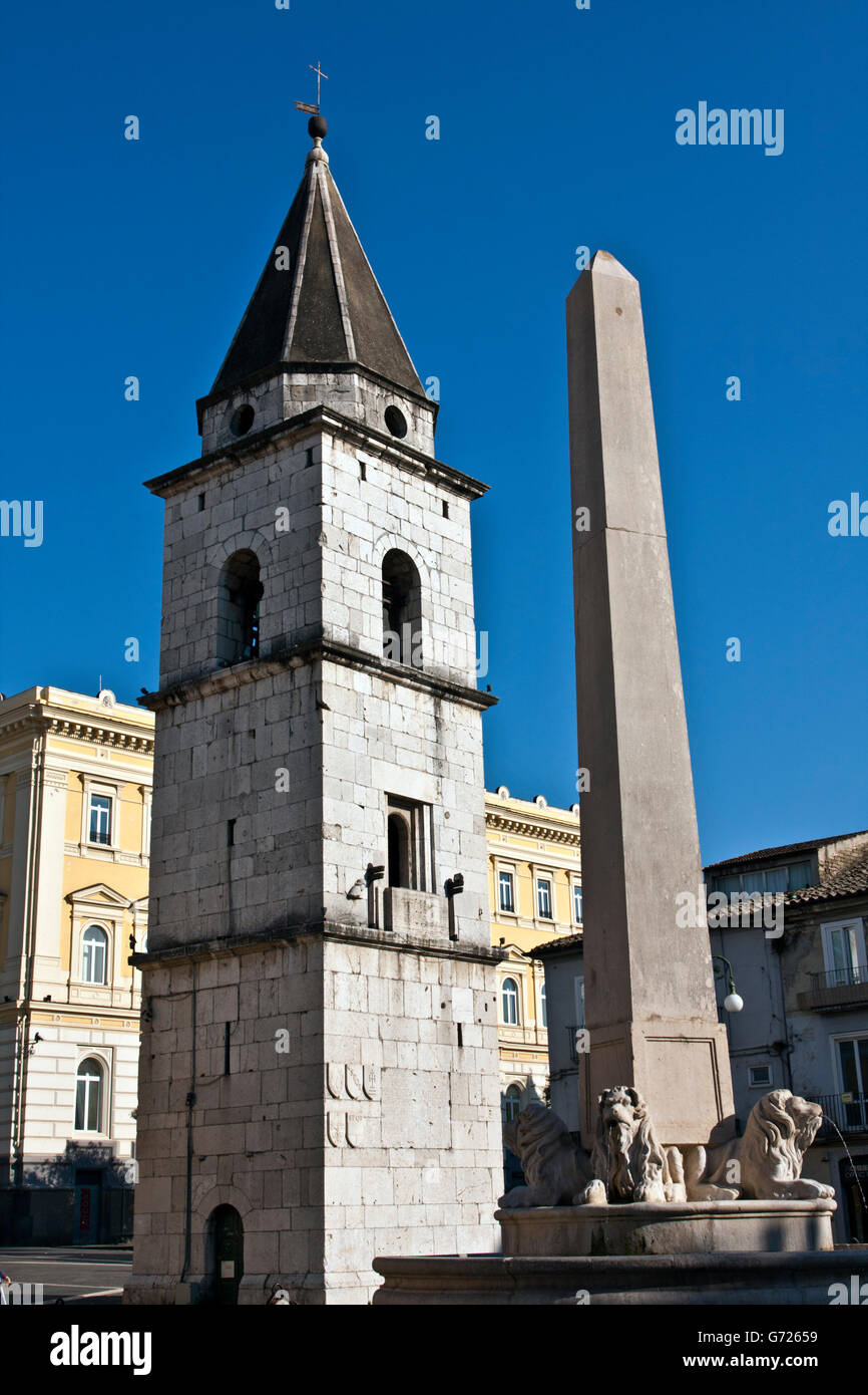 Il campanile della chiesa di Santa Sofia Benevento, Museo Archeologico,  Sito Patrimonio Mondiale dell'Unesco, Campania, Italia, Europa Foto stock -  Alamy