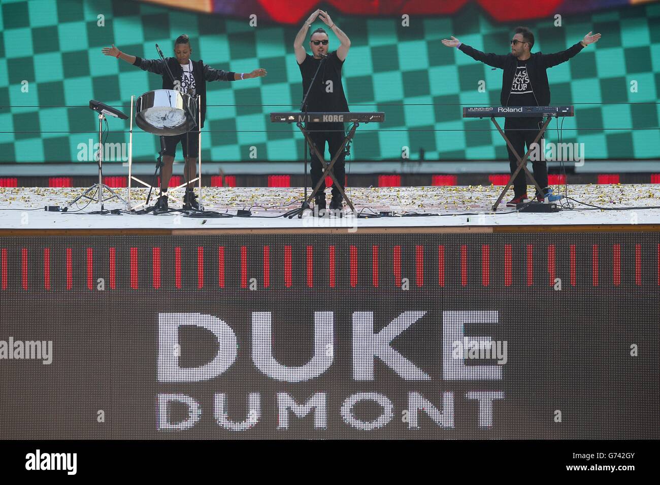 Duke Dumont durante il Summertime Ball della capitale FM al Wembley Stadium, Londra. Foto Stock