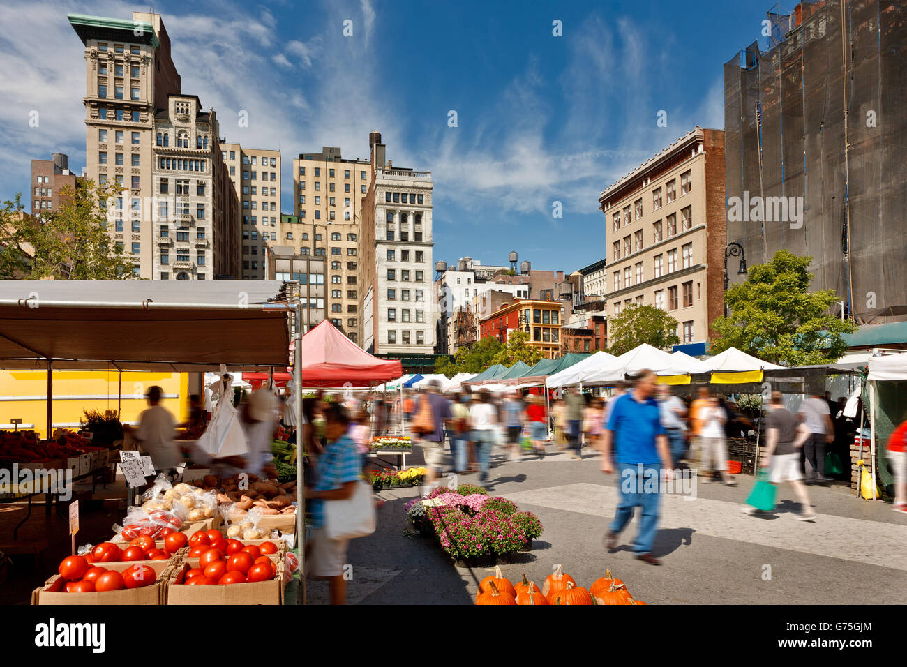 Union Square Greenmarket a Manhattan dove i newyorkesi trovare localmente coltivati ortaggi, frutta e prodotti caseari. New York Foto Stock