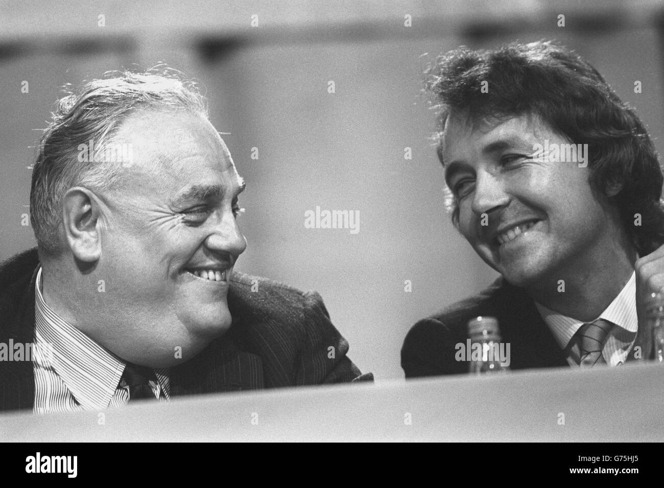 All'apertura dell'Assemblea del Partito Liberale al Padiglione, a Bournemouth, ci sono i parlamentari Cyril Smith (l) e David Alton, portavoce del Partito sull'ambiente e le relazioni razziali. Foto Stock