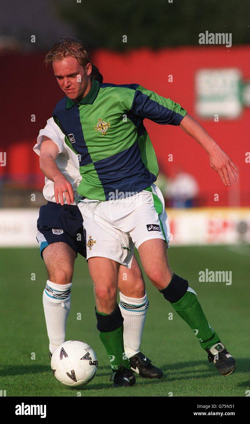 Calcio - Irlanda del Nord U18 / Inghilterra U18. Richard Graham, Irlanda del Nord Foto Stock