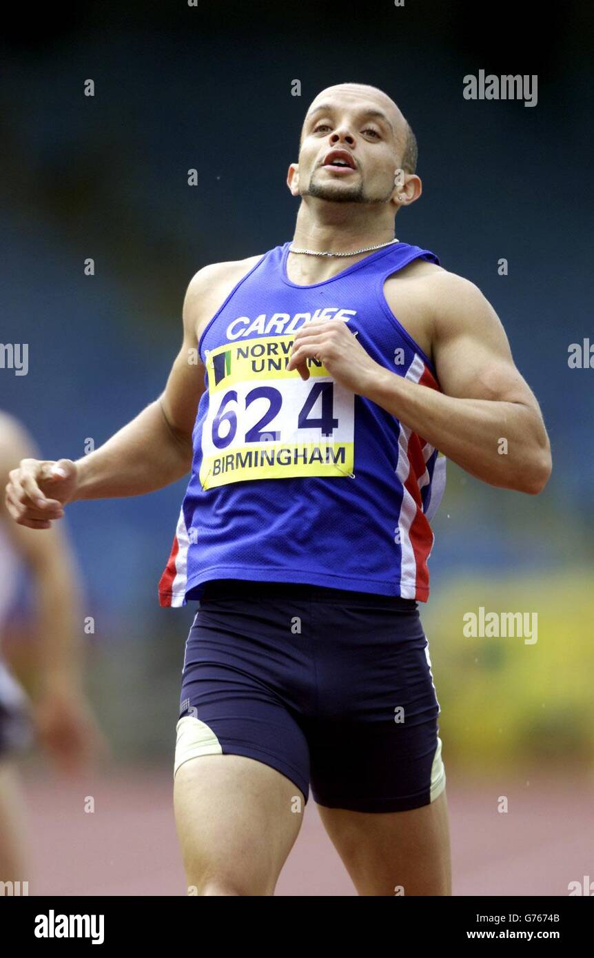 Jamie Baulch di Cardiff AAC vince il suo calore di 400 metri con un tempo di 47.20 durante i campionati europei di prove e AAA dell'Unione di Norwich all'Alexandra Stadium di Birmingham. Baulch passa alle semifinali del sabato. Foto Stock